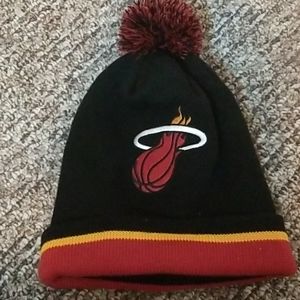 Mitchell and ness miami heat beanie